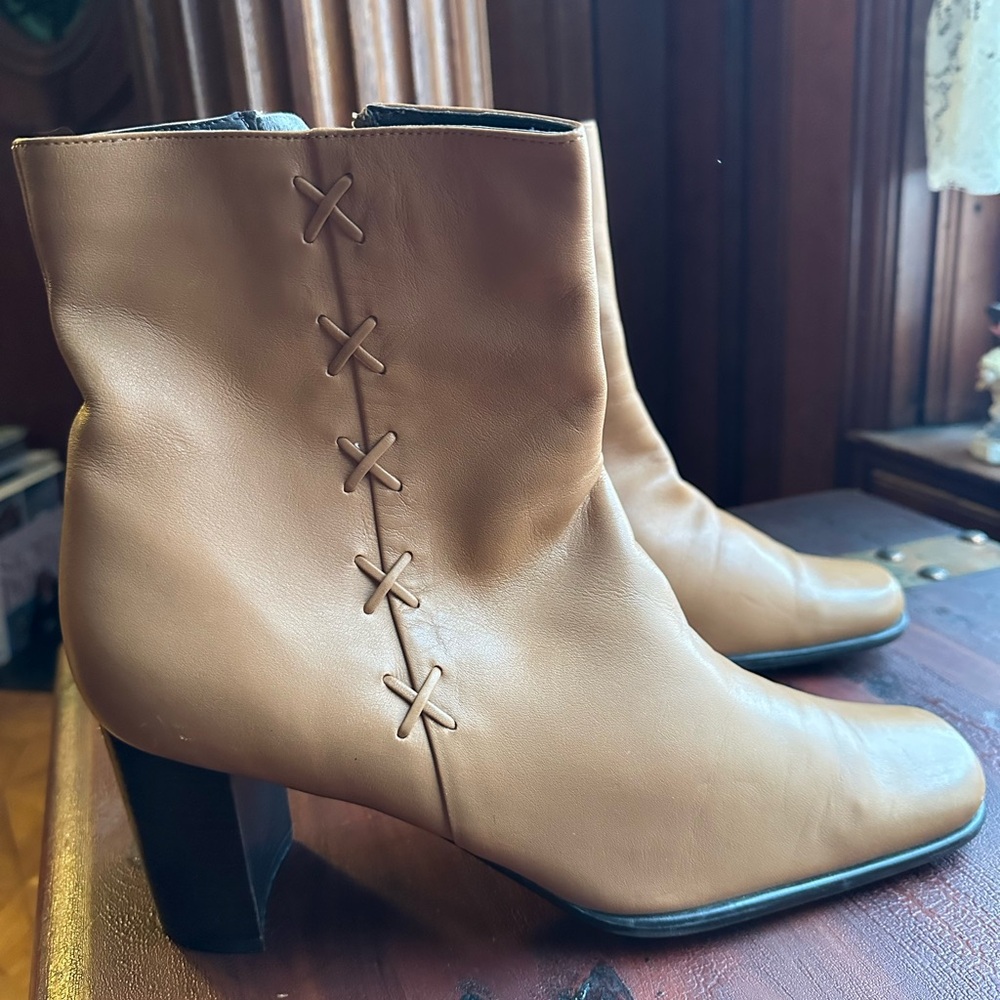 Worthington Elegant Tan Leather Ankle Boots Women’s Size 12